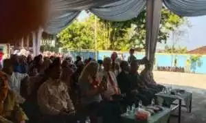 Bhabimkamtibmas Desa Cilember Berikan Pesan Kamtibmas kepada Warga.