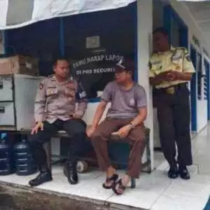 Patroli Unit Samapta Polsek Cibinong Tingkatkan Keamanan di Wilayah Rawan Kriminalitas.