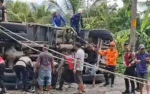 Evakuasi 11 Korban Kecelakaan Maut Jalan Purworejo-Magelang Berlangsung Dramatis
