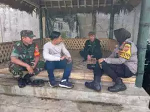 Kapolsek Dramaga Laksanakan Silaturahmi Ke Camat Dramaga Kordinasi Kamtibmas Di Wilayah Dramaga.