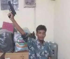 Aksi Acungkan Pistol Saat Bentrok Viral, Suporter Persib Diciduk Polisi
