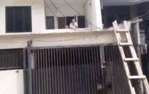 Seorang Lansia di Jakbar 3 Bulan Dikunci Sendirian di Rumah, Diselamatkan Aparat