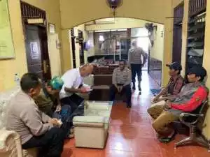 Polsek Leuwiliang sambang warga dalam rangka Harkamtibmas di wilayah.
