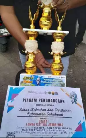 Dinas Perikanan Kab. Sukabumi Mendapatkan Penghargaan Sebagai Persentase Peningkatan Produksi Tertinggi Tahun 2024