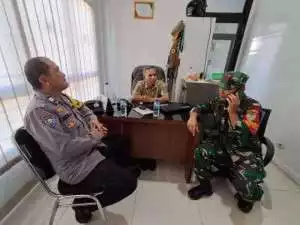 TNI-POLRI Laksanakan Kunjungan Ke Kantor Satpol PP Kecamatan Dramaga Kordinasi Harkamtibmas Wilayah Kecamatan Dramaga.