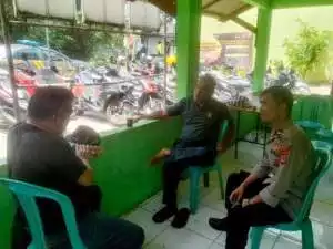 Bhabinkamtibmas Wilayah Hukum Polsek Dramaga Sambang Warga Beri Himbauan Ajak Jaga Kondusifitas Cegah Gangguan Kamtibmas.