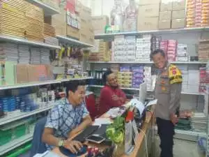 Bhabinkamtibmas Dan Babinsa Melaksanakan Giat Anjangsana Warga Sampaikan Pesan Harkamtibmas.