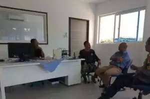 Bhabinkamtibmas Polsek Klapanunggal Sambang Warga, Sampaikan Himbauan Kamtibmas.