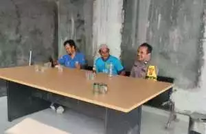 Bhabinkamtibmas Wilayah Hukum Polsek Parungpanjang Sambangi Warga dan Sampaikan Pesan Kamtibmas.