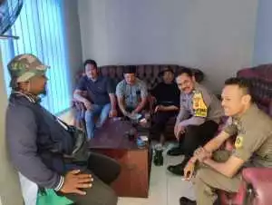 Polsek Ciampea Tingkatkan Pelayanan Masyarakat Lewat Pengaturan Lalu Lintas Pagi Hari.