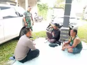 Bhabinkamtibmas Polsek Cijeruk Bersama Babinsa Tingkatkan Sinergitas melalui Sambang Warga di Desa Ciburuy.