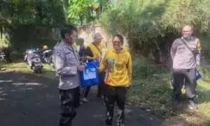 Sambut HUT Bhayangkara ke-79, Polsek Caringin Salurkan Bantuan Sosial untuk Masyarakat Kurang Mampu.