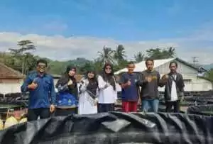Dinas Perikanan Raih Juara I Lomba Janur pada Rangkaian Hari Nelayan Palabuhanratu 2025