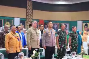 Sinergitas TNI-POLRI Sambang Kamtibmas Warga Tingkatkan Keamanan Lewat Patroli Dialogis di Tengah Warganya.