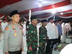 Kapolsek Dramaga Kelokasi Langsung Laksanakan Program Jumat Curhat Dengarkan Aduan Keluh Kesah Tukang Ojek Pangkalan Dalam Kampus IPB Dramaga.