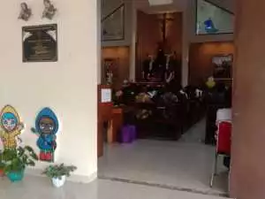 Bhabinkamtibmas Polsek Cijeruk Sambangi Warga Desa Ciadeg, Pererat Kedekatan Polri dan Masyarakat.