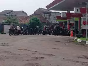 Terpegok Pengangsu BBM Subsidi di SPBU 34.16603 Leuwiliang.