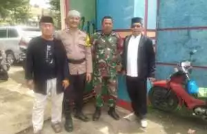 Sinergitas TNI-POLRI Bhabinkamtibmas dan Babinsa Sambangi Warga Desa Ciadeg Sampaikan Pesan Kamtibmas dan Edukasi TPPO.
