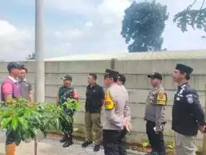 Sinergitas Tiga Pilar, Kapolsek Caringin Bersama Danramil dan Camat Gelar Patroli Dialogis Jaga Kamtibmas.