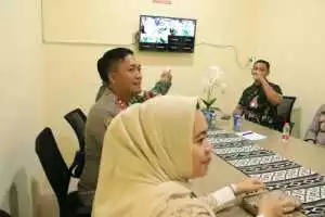 Kapolsek Dramaga Polres Bogor Hadiri Pembukaan MPLS SMPN 1 Dramaga, Beri Materi Penyalahgunaan Narkoba Serta Kenakalan Pelajar/Remaja.