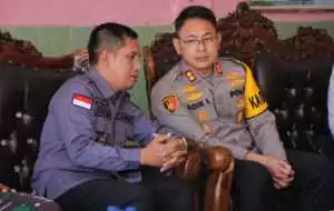 Kapolres OKU Timur Lakukan Kunjungan Kerja dan Silaturahmi Dengan Masyarakat Kecamatan BP Peliung di Desa Bantan
