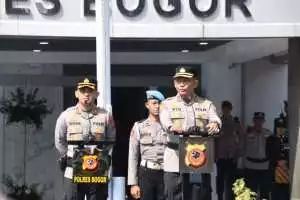Penuh Haru dan Apresiasi, Polres Bogor Gelar Farewell Parade untuk AKBP Rio Wahyu Anggoro.