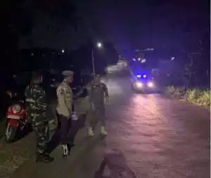 Tiga Pilar Kecamatan Cibungbulang Berikan Kejutan Kue Ulang Tahun di HUT Bhayangkara ke-79 Tahun 2025.