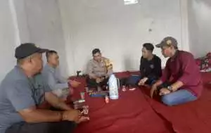 Bhabinkamtibmas Polsek Cijeruk Rutin Sambangi Warga, Pererat Kedekatan dan Cegah Gangguan Kamtibmas.
