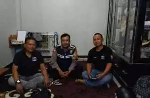 Bhabinkamtibmas Polsek Cijeruk Sambangi Warga Desa Srogol, Pererat Hubungan Dengan Masyarakat.
