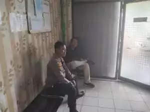 Bhabinkamtibmas Polsek Parung Bersinergi dengan TNI, Jalin Kedekatan dengan Warga dan Tekan Tawuran Remaja.