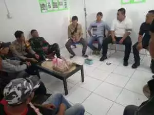 Sinergitas TNI-POLRI Di Cijeruk, Sambangi Warga dan Sampaikan Pesan Kamtibmas