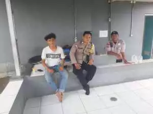 Ciptakan Lingkungan Aman, Bhabinkamtibmas Desa Tamansari Aktif Sambang Warga