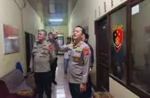 Kapolres Bogor Tinjau Polsek Cibungbulang Dan Polsek Ciampea, Pastikan Pelayanan Prima