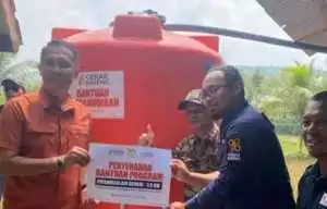 Disperkim Kabupaten Sukabumi Resmikan Pipanisasi Air Bersih di Desa Sukajadi Kecamatan Cimanggu