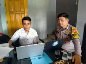 Polsek ciampea polres bogor laksanakan kegiatan pengaturan lalu lintas pagi hari