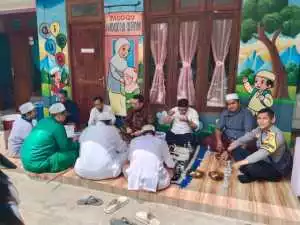 Bhabinkamtibmas Polsek Cileungsi Hadiri Peringatan Maulid Nabi Muhammad SAW di Desa Jatisari