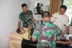 Babinsa Koramil Pahandut Kerahkan Warga Binaan Ikuti Pengobatan Umum, Sunatan Masal dalam rangka Hut TNI 2025