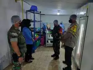 Polsek Citeureup dampingi Danramil Citeureup menuju dapur MBG
