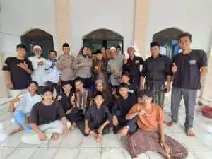 Kapolsek Dramaga Door To Door Laksanakan Program Jumat Curhat, Dengarkan Aduan Keluh Tokoh Agama Dan Pemuda Kecamatan Dramaga
