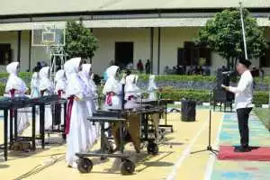 Wabup Sukabumi Lepas Corps Putri Assalam ke Kejuaraan Marching Band Internasional Piala Raja Hamengku Buwono 2025