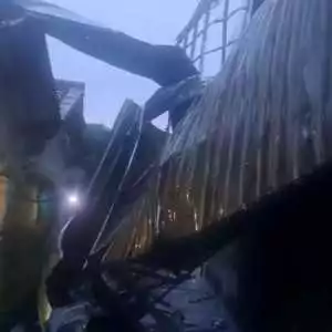 Bangunan Yohan dan Rumah Warga Diterjang Angin Puting Beliung di Desa Leuwiliang 