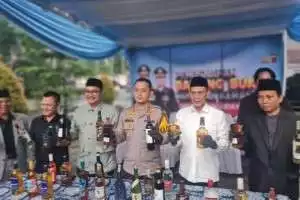 Pemusnahan Ribuan Botol Miras, Polres Bogor Gelar Doa bersama menjelang tahun baru ke 2026