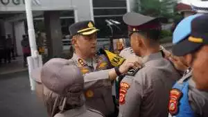 Kapolres Bogor Pimpin Apel Kenaikan Pangkat, Lanjutkan Penanaman Pohon.