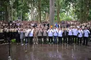 Kapolda Jabar Ajak Satpam Perkuat Sinergi Jaga Keamanan Lingkungan dalam Ngariung Sauyunan Jaga Lembur, Pada HUT Satpam ke-45