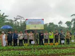Kapolsek Megamendung Sambangi Pihak Hotel /Resort Diwilayah Kecamatan Megamendung Pastikan Harkamtibmas Aman Kondusif