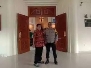 Bhabinkamtibmas Giat Pengamanan Gereja Yakobus Rosuul  Cipayung Girang
