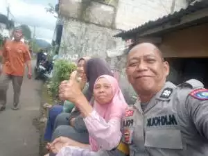 Bhabinkamtibmas Polsek Megamendung Giat Sambang warga