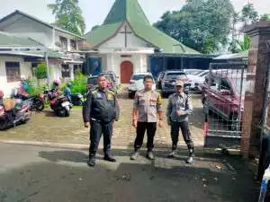 Polsek Megamendung Polres Bogor Giat Pengamanan Gereja Nehemia