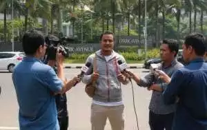 Tanggapan Martinus Jaha Bara: Aktivis Muda NTT–Sumba Soroti Larangan Satpol PP terhadap Warna SBD Jual Keliling