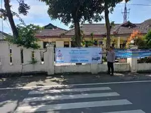 Penitipan kendaraan motor dan mobil pemudik di kantor polsek cibinong gratis